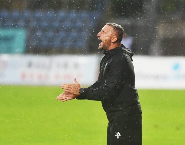 Na lavičce Dukly sedí bouřlivák Pavel Šustr