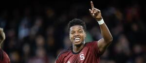 John Mercado slaví gól v zápase Sparty s Pardubicemi
